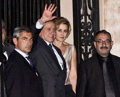 Strange Liaisons? Putin Visits Berlusconi's Home At 3am After Warning Merkel Of Gas Squeeze